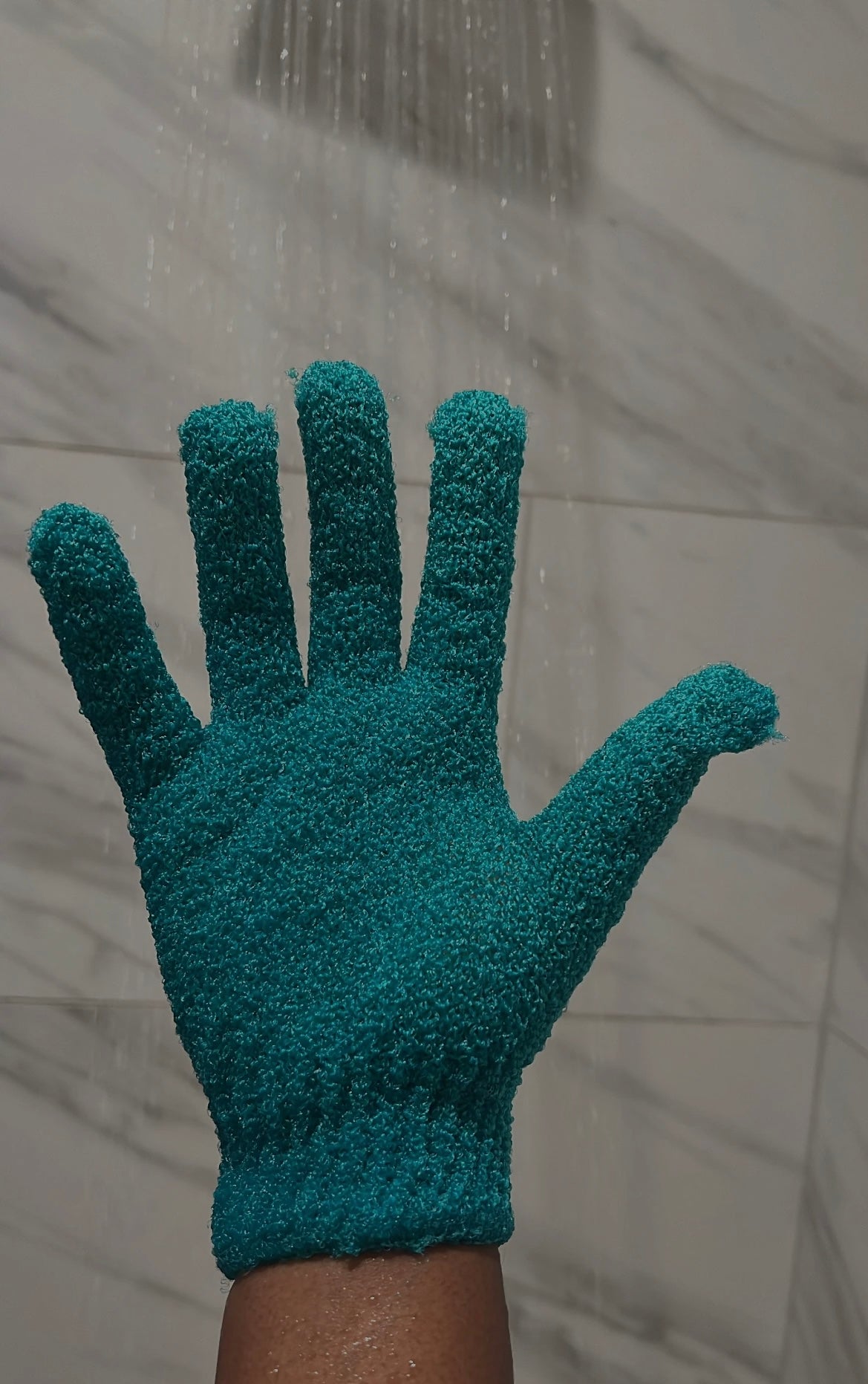 EXFOLIATING GLOVES